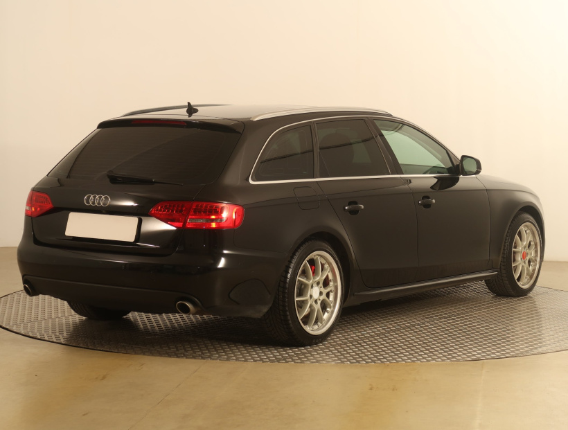 Audi A4, 2010