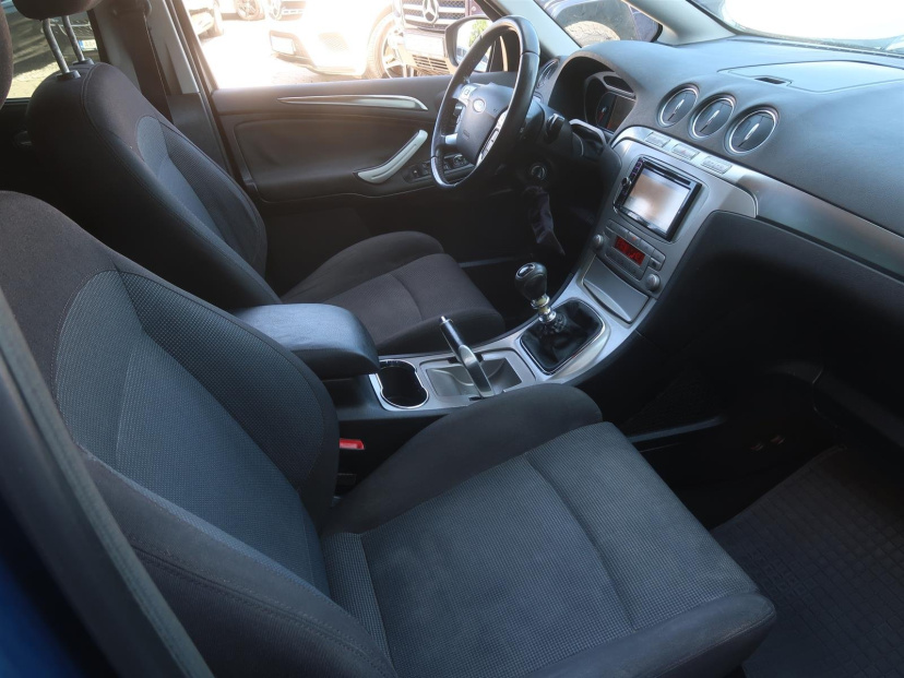 Ford S-Max, 2009