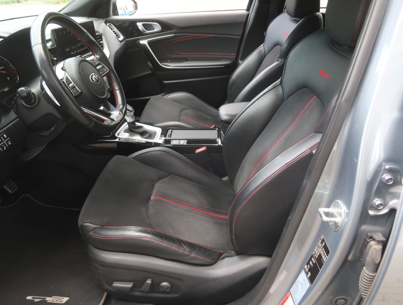 Kia ProCeed, 2021