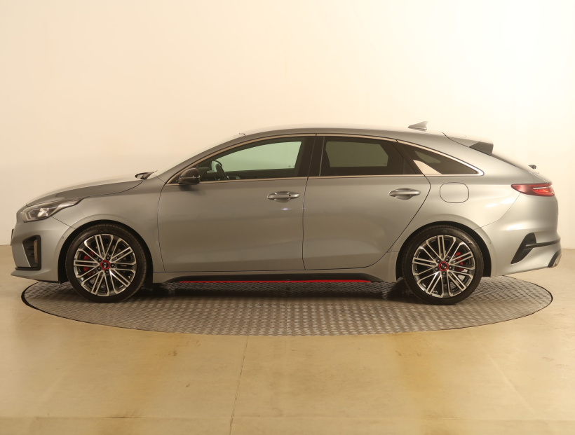 Kia ProCeed, 2021