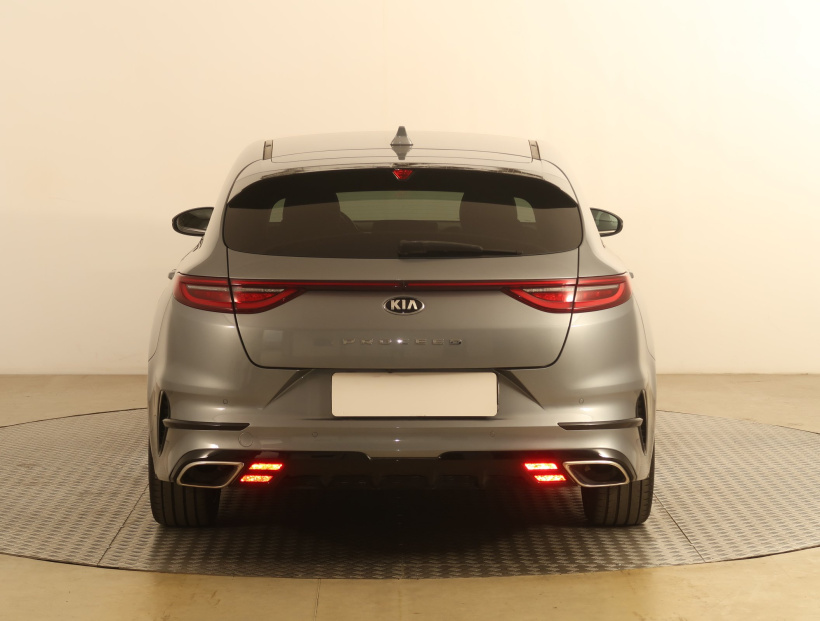 Kia ProCeed, 2021