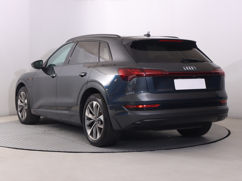 Audi e-tron, 2020