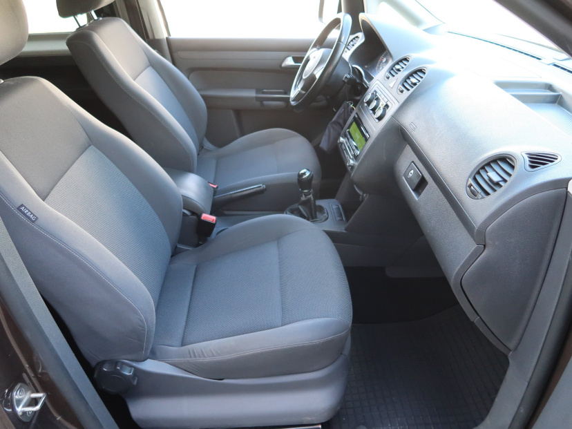 Volkswagen Caddy, 2015