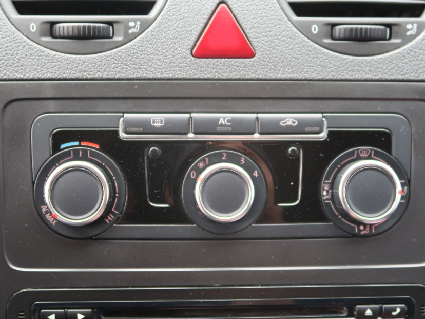 Volkswagen Caddy, 2011