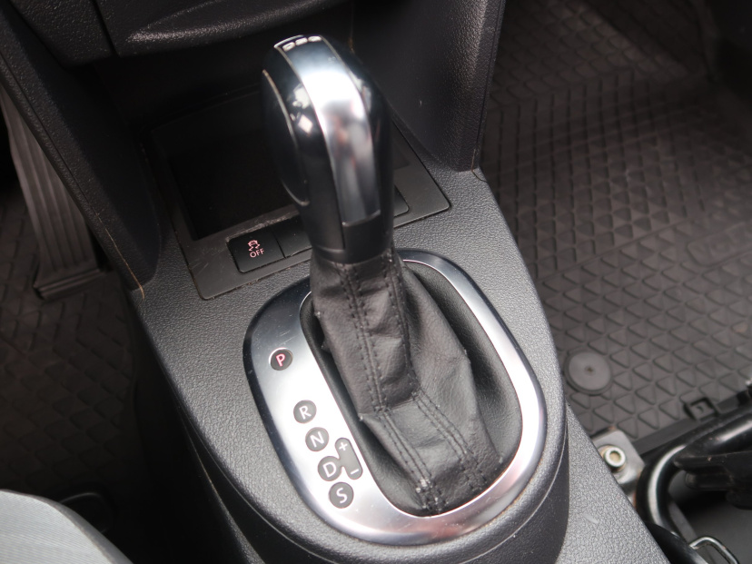 Volkswagen Caddy, 2011