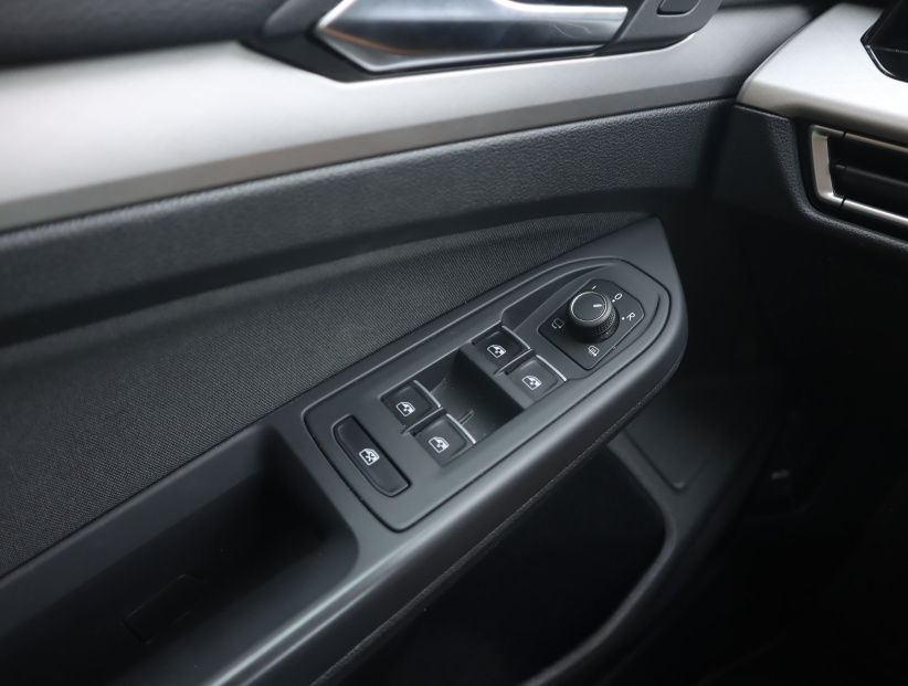 Volkswagen Golf, 2021