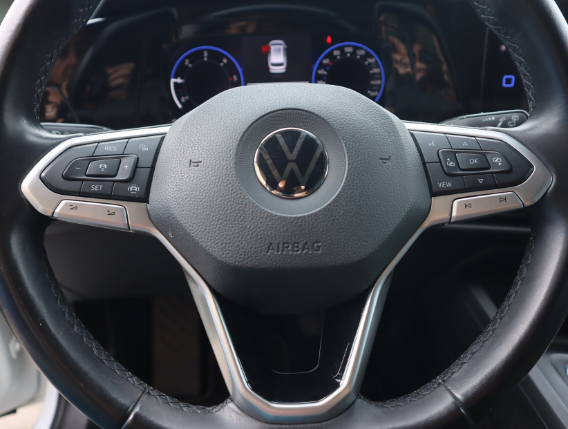 Volkswagen Golf, 2021