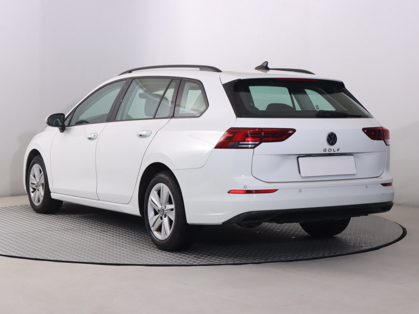 Volkswagen Golf, 2021