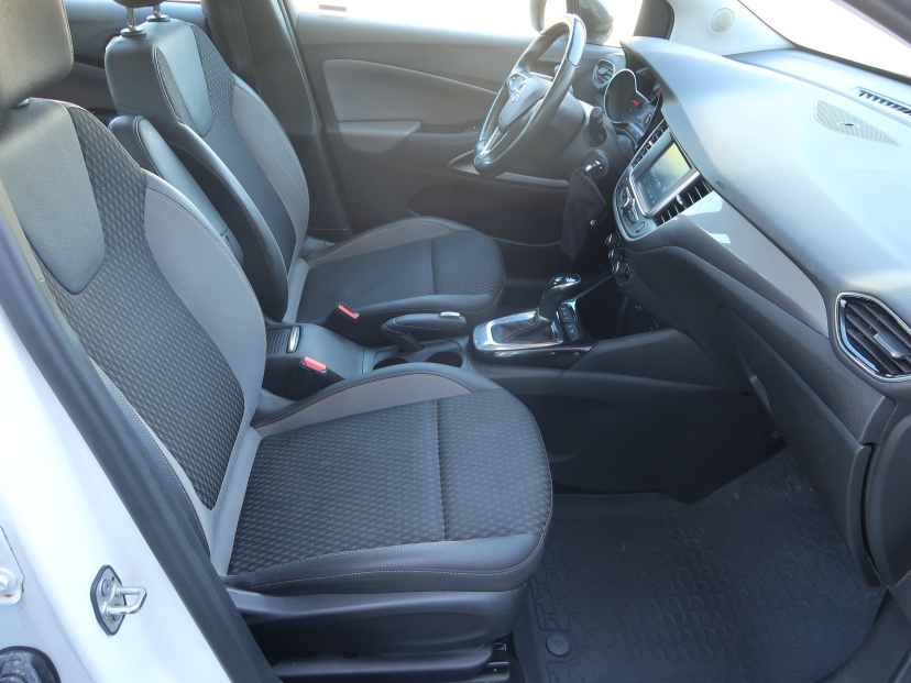 Opel Crossland, 2017