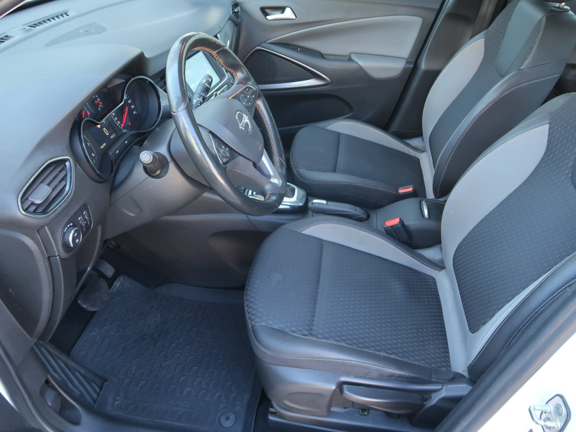 Opel Crossland, 2017