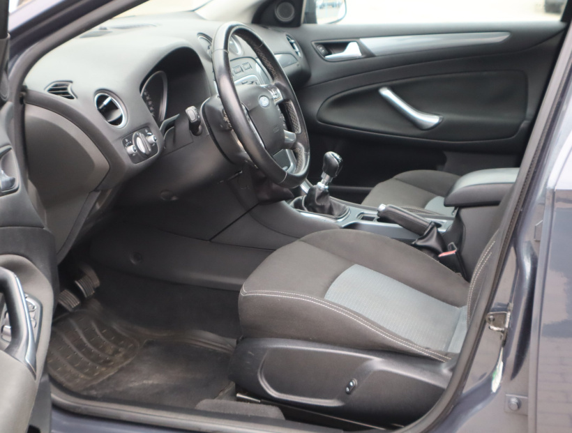 Ford Mondeo, 2011