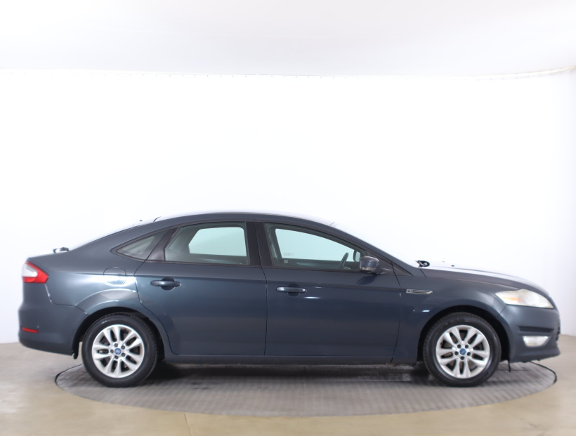Ford Mondeo, 2011