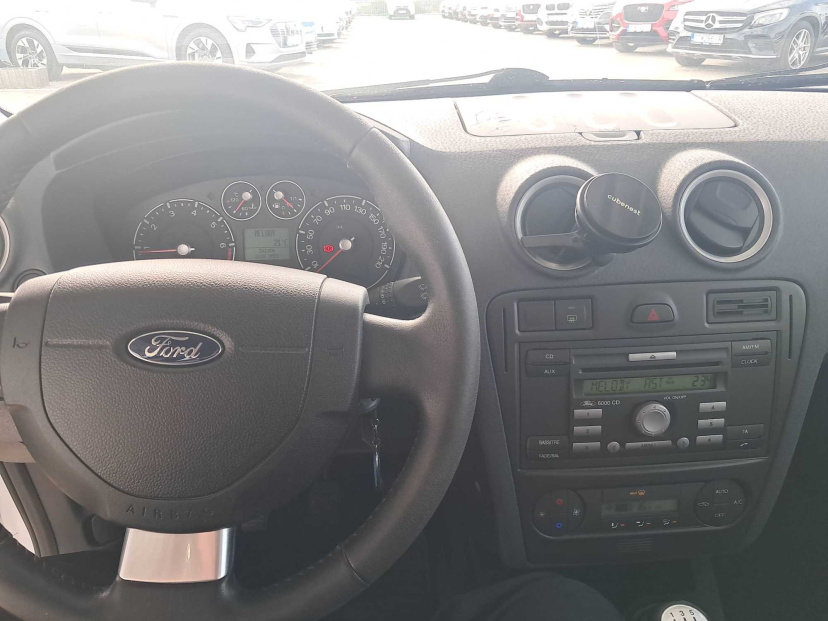 Ford Fusion, 2010