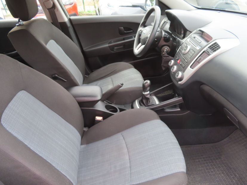 Kia Ceed, 2010