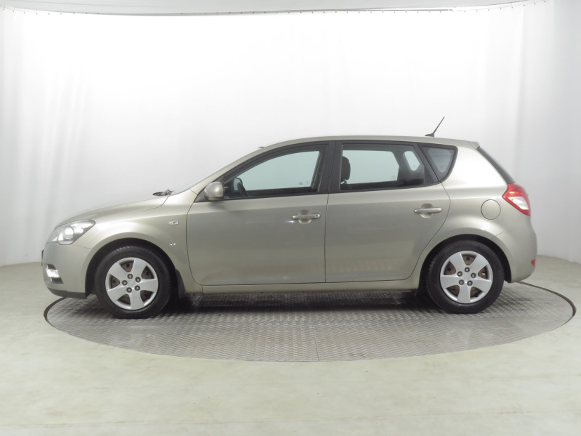 Kia Ceed, 2010