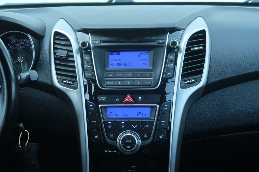 Hyundai i30, 2016