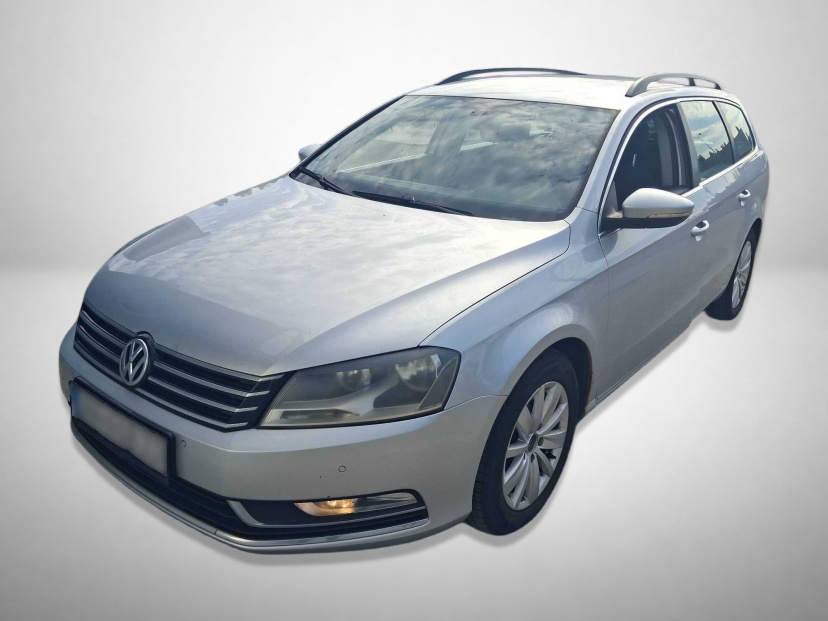 Volkswagen Passat, 2011