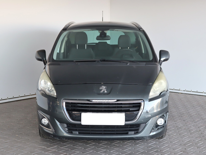 Peugeot 5008, 2015
