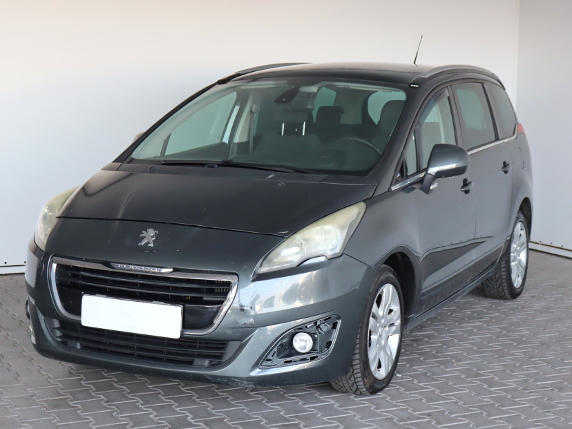 Peugeot 5008, 2015