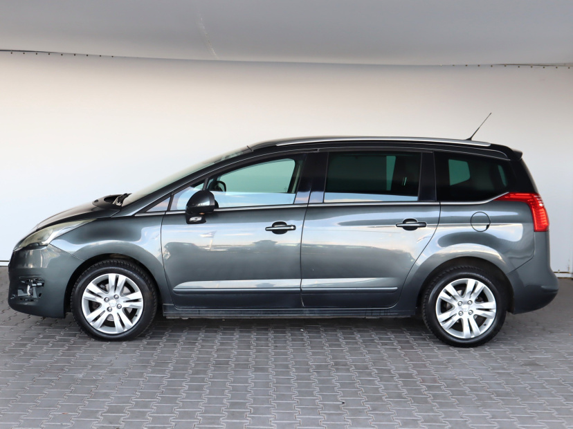 Peugeot 5008, 2015