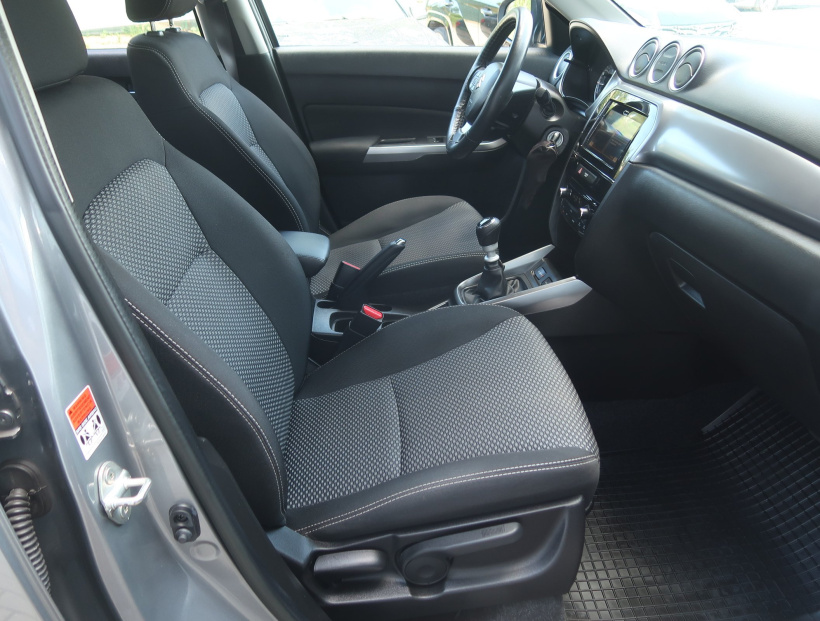 Suzuki Vitara, 2023