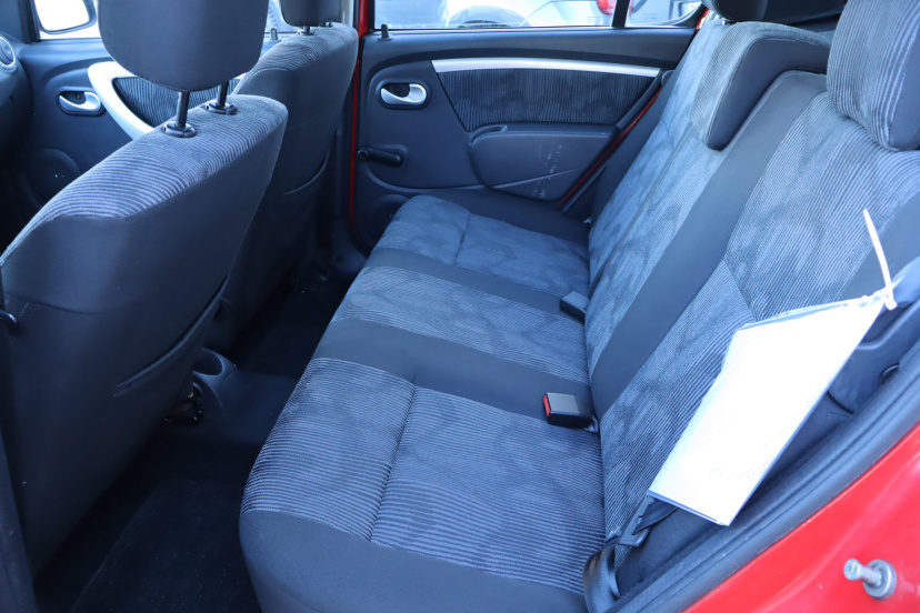 Dacia Sandero, 2010