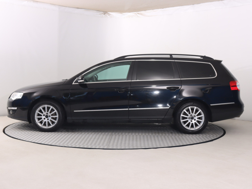 Volkswagen Passat, 2010