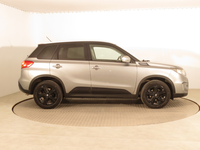 Suzuki Vitara, 2016