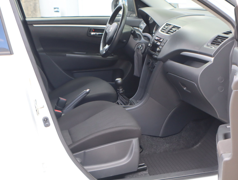 Suzuki Swift, 2012