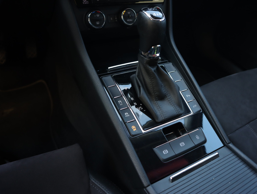 Škoda Superb, 2016