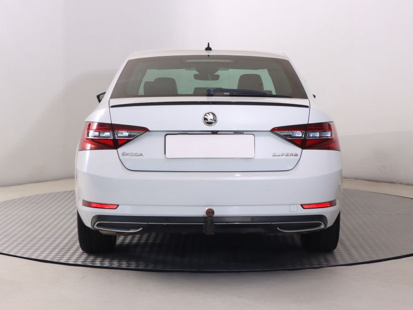 Škoda Superb, 2016