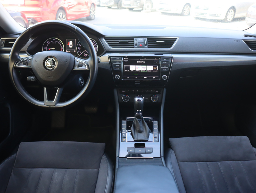 Škoda Superb, 2016