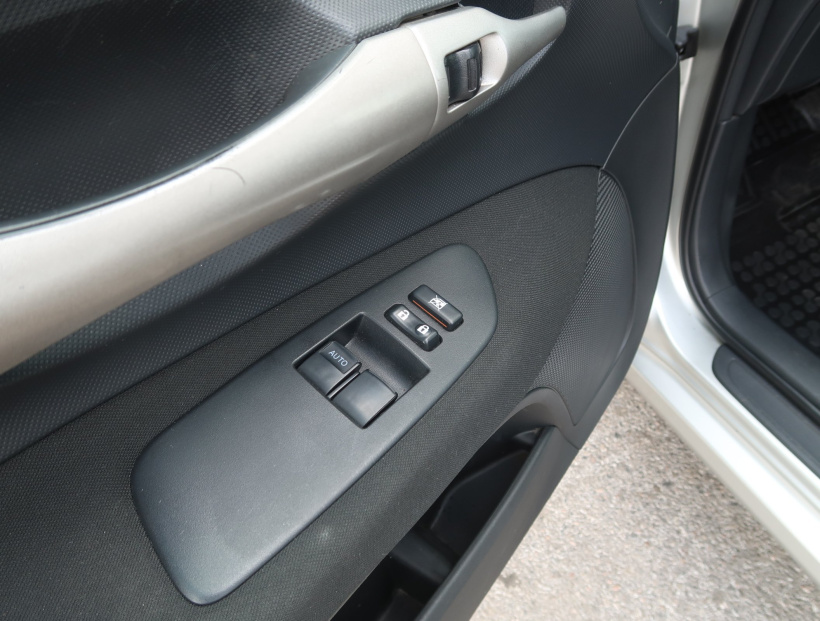 Toyota Auris, 2009
