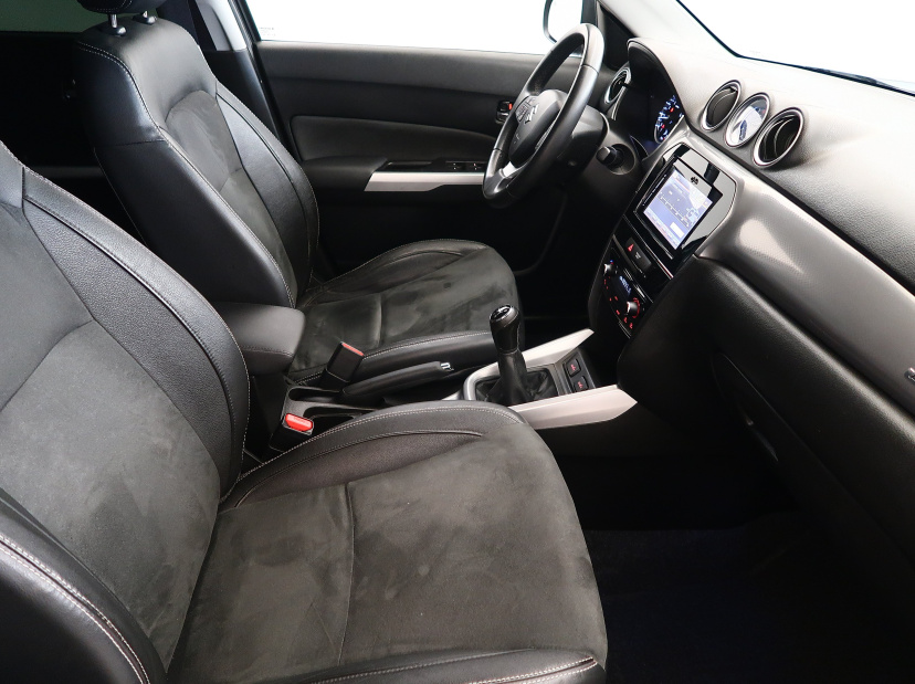 Suzuki Vitara, 2016