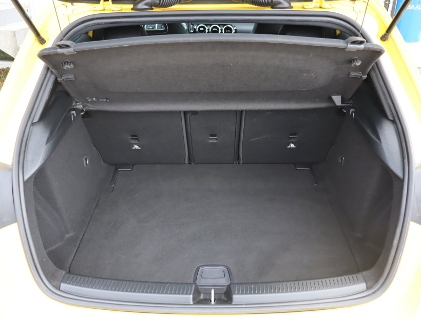 Mercedes-Benz A, 2019