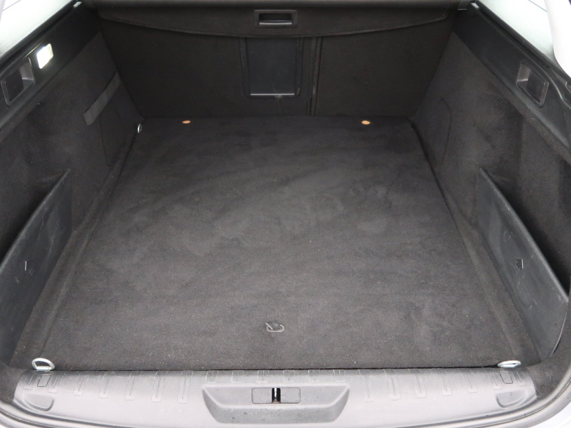 Peugeot 308, 2015