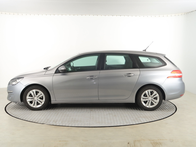 Peugeot 308, 2015