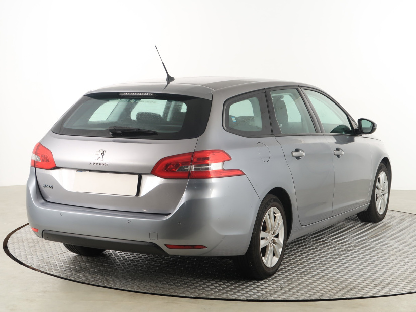 Peugeot 308, 2015