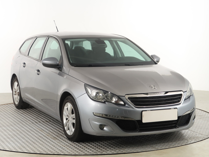 Peugeot 308, 2015
