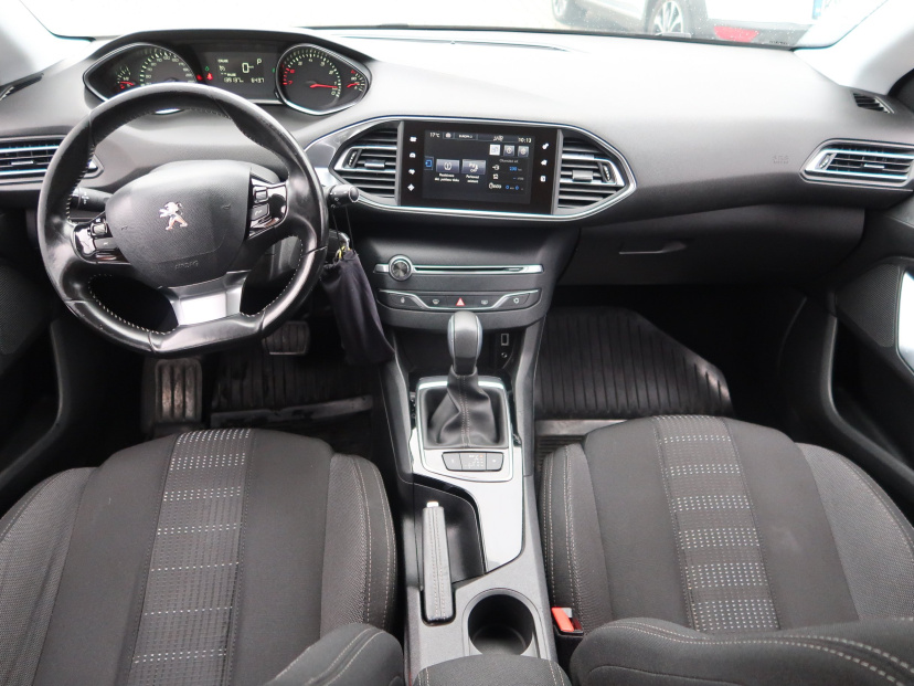Peugeot 308, 2015