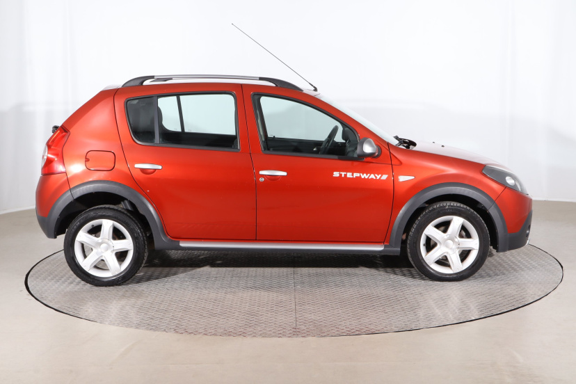 Dacia Sandero, 2011