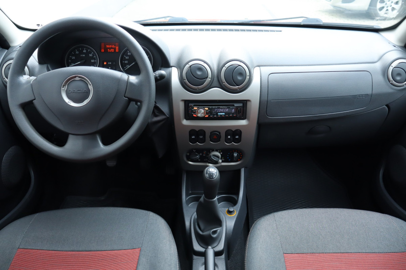 Dacia Sandero, 2011