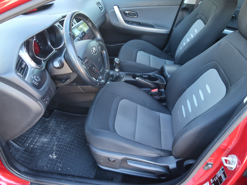 Kia Ceed, 2013
