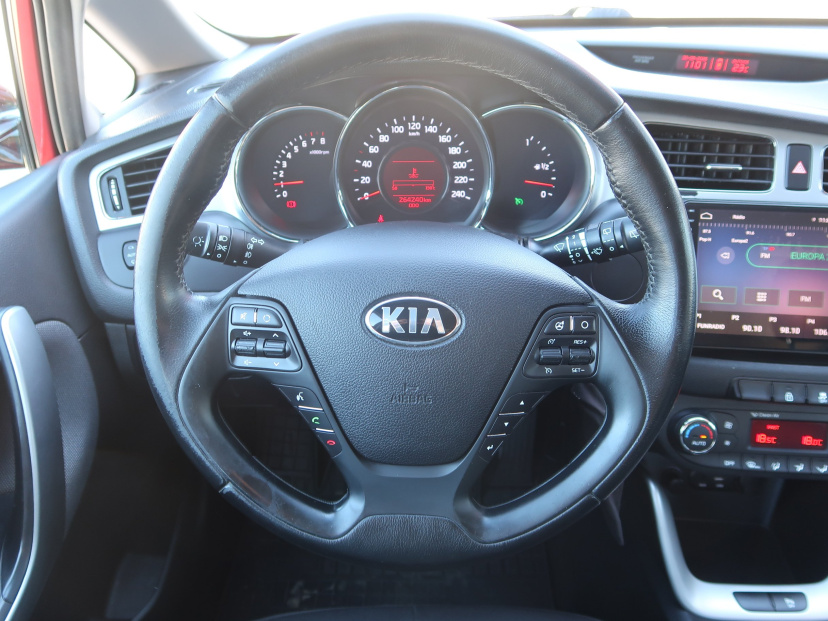 Kia Ceed, 2013