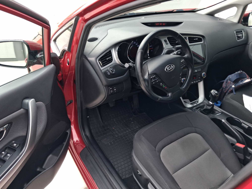 Kia Ceed, 2013