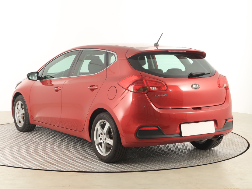 Kia Ceed, 2013