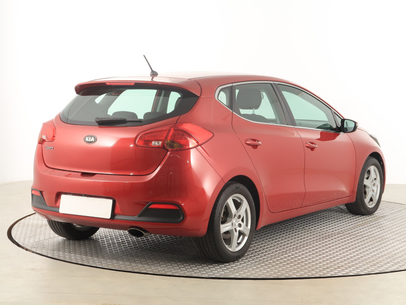 Kia Ceed, 2013