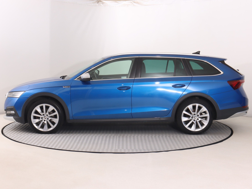 Škoda Octavia Scout, 2023