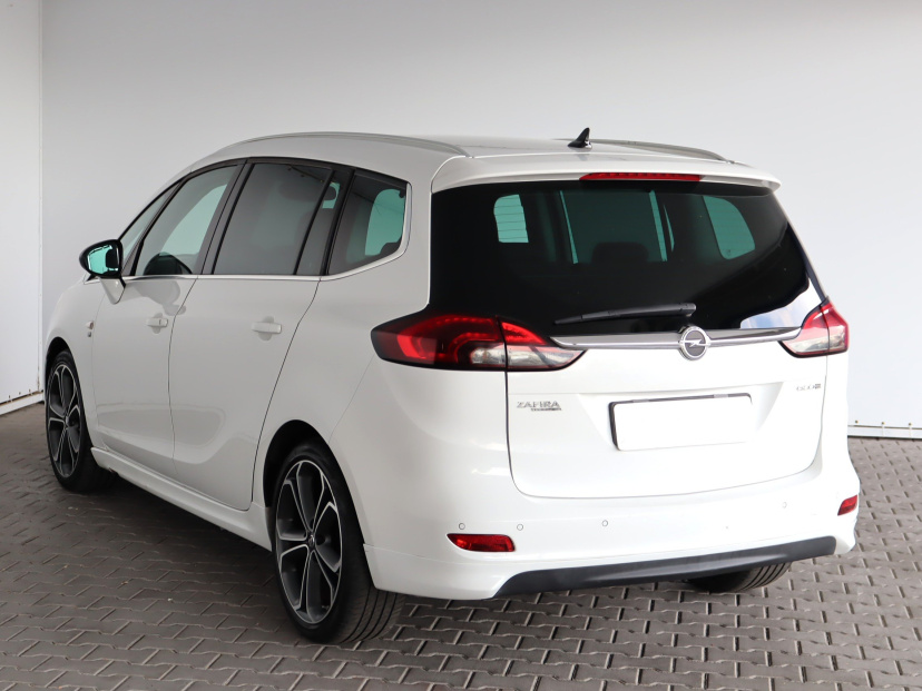 Opel Zafira Tourer, 2015