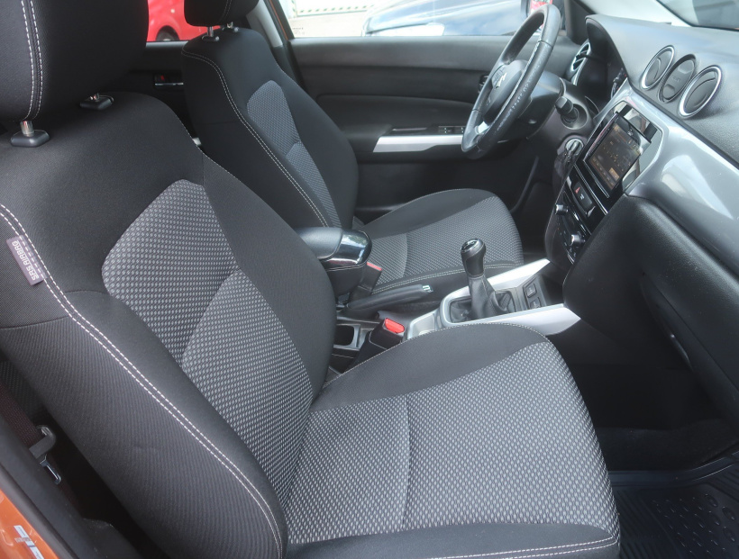 Suzuki Vitara, 2016